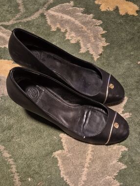 Tory Burch Black Leather Cap-Toe Ballet Flats with Gold Logo